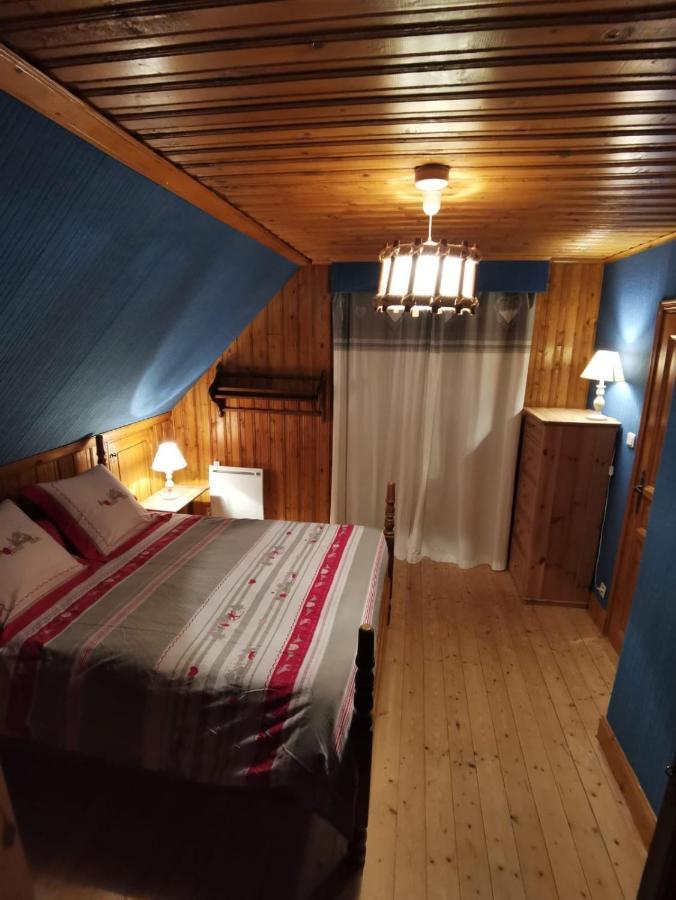 Authentique Chalet Vue Sur Le Lac Et Les Pistes Besse-et-Saint-Anastaise Exteriér fotografie