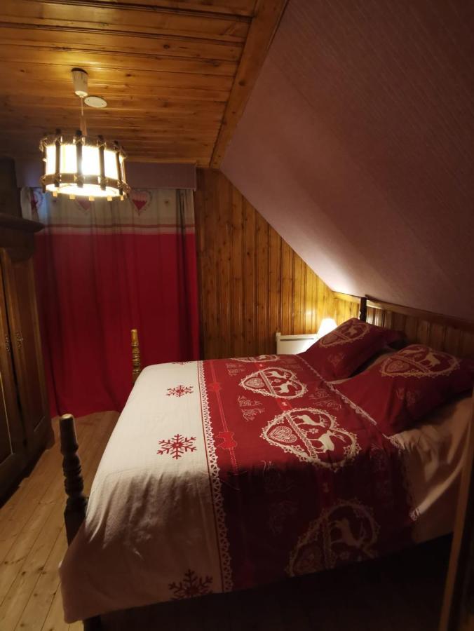 Authentique Chalet Vue Sur Le Lac Et Les Pistes Besse-et-Saint-Anastaise Exteriér fotografie